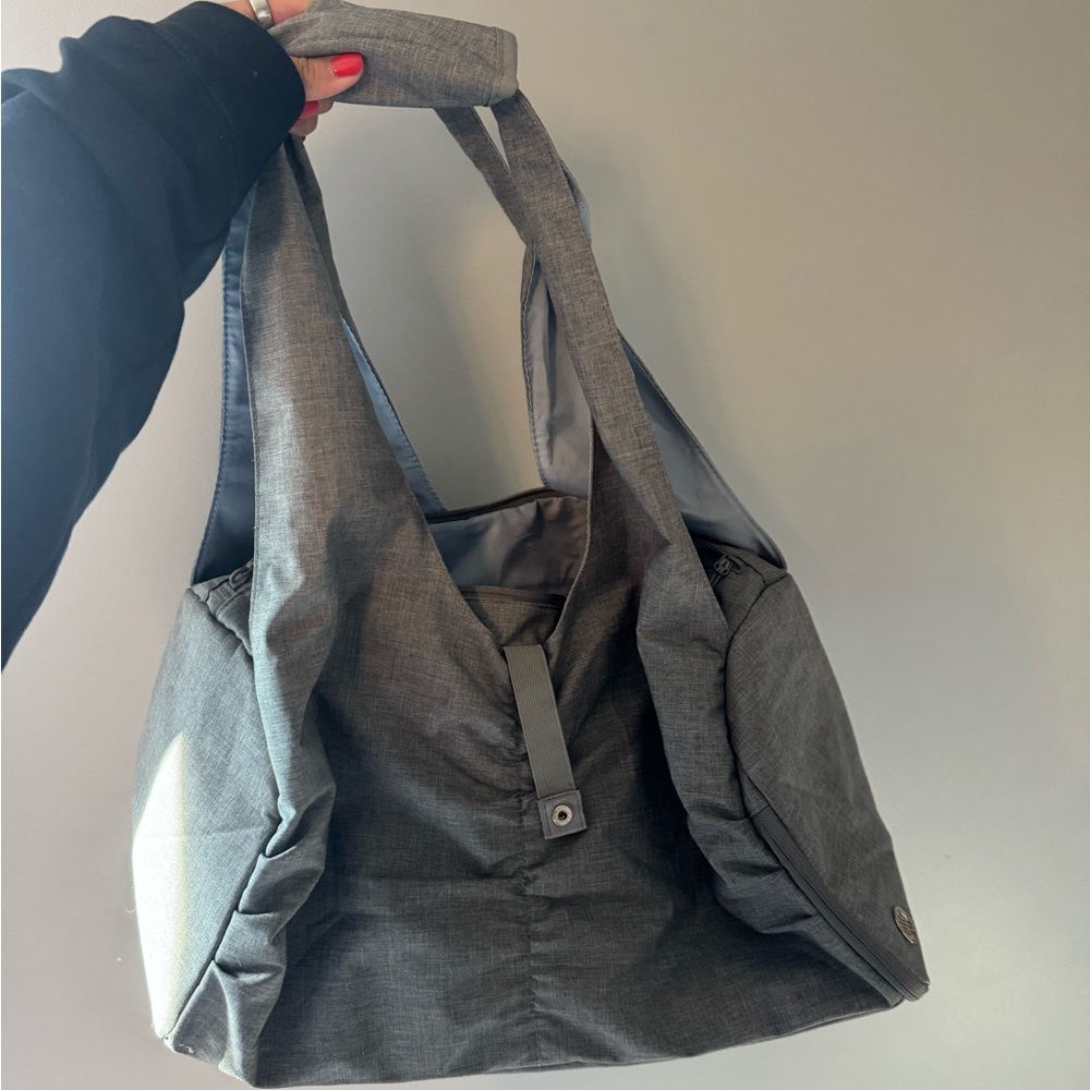 cute grey yoga gym bag!